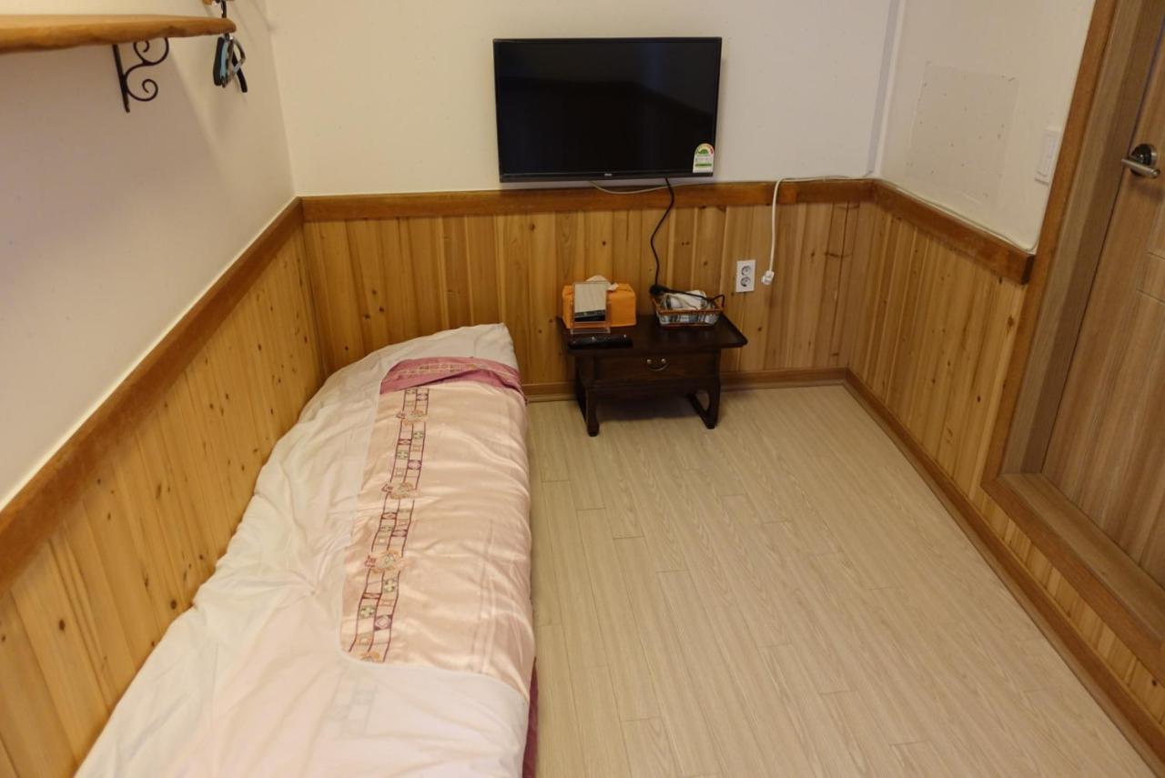 Pongdang Guesthouse Čondžu Exteriér fotografie