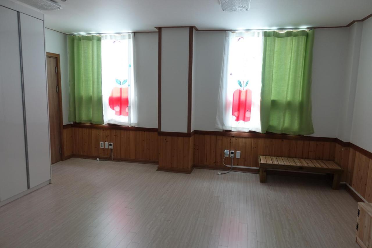 Pongdang Guesthouse Čondžu Exteriér fotografie